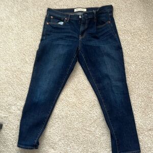 Gap best girlfriend jeans size 31